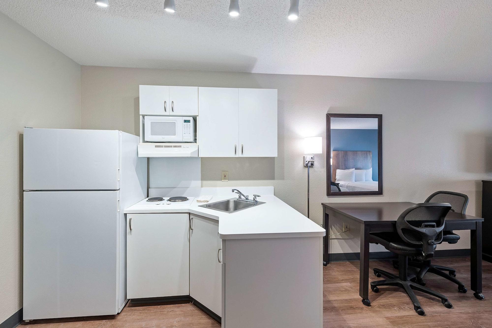 Extended Stay America Suites - Charlotte - Pineville - Park Rd Екстер'єр фото